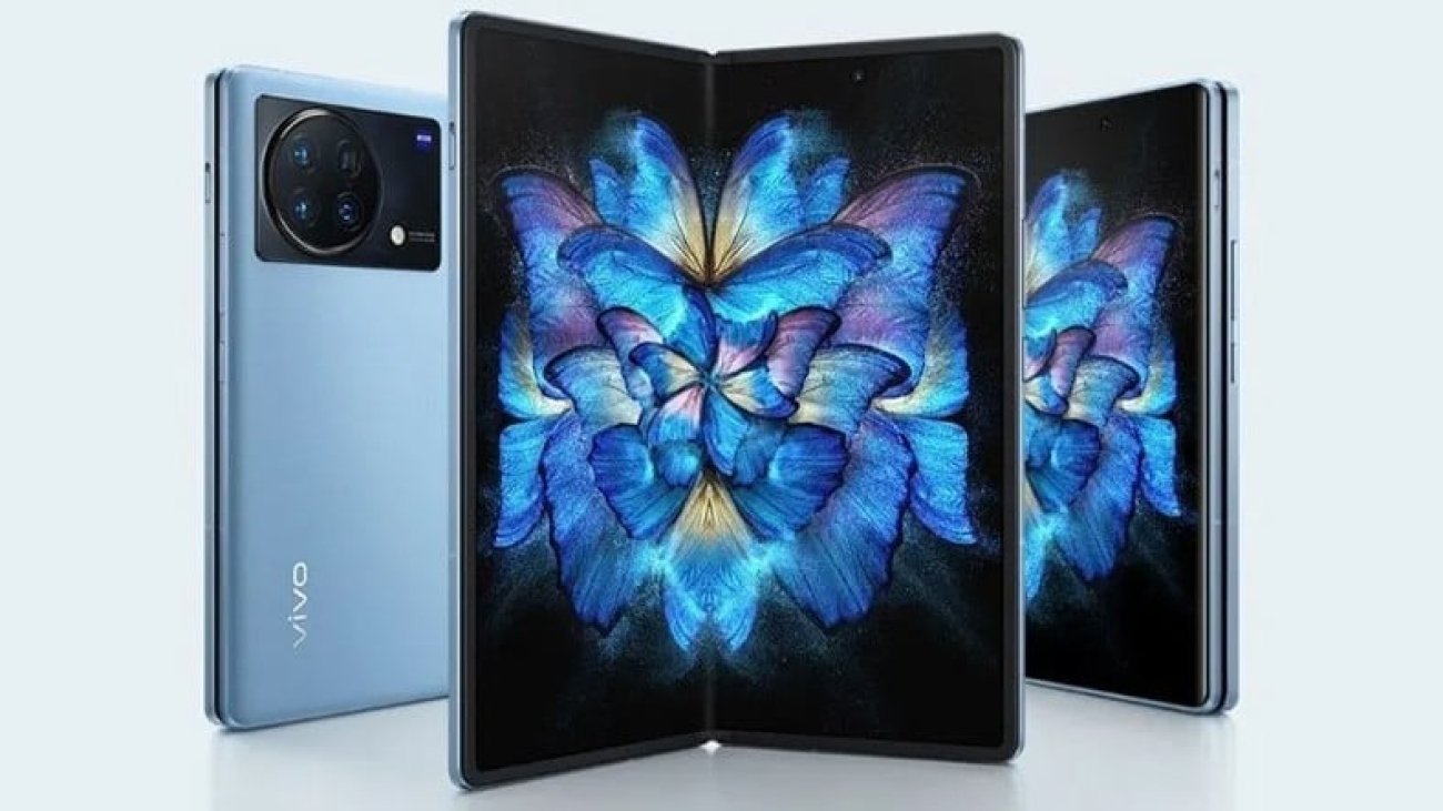 vivo-x-fold3-pronun-tum-ozellikleri-aciga-cikti-piyasayi-sallamaya-geliyor-PRr4PAli.jpg