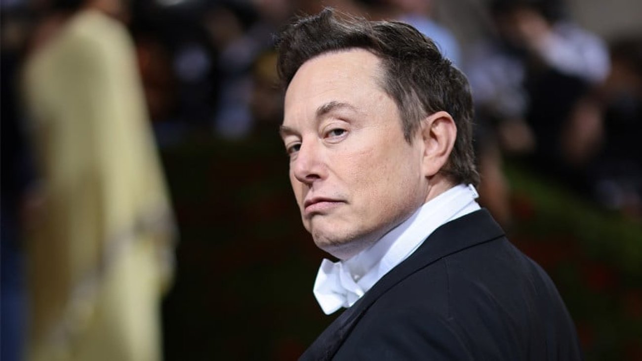 elon-musk-xin-pahasinin-kendisi-yuzunden-yerle-bir-oldugunu-itiraf-etti-ayriyeten-cocuk-taklidi-kxzrnMHS.jpg